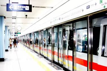 交通運輸部：10月49個城市開通城市軌道交通線(xiàn)路250條